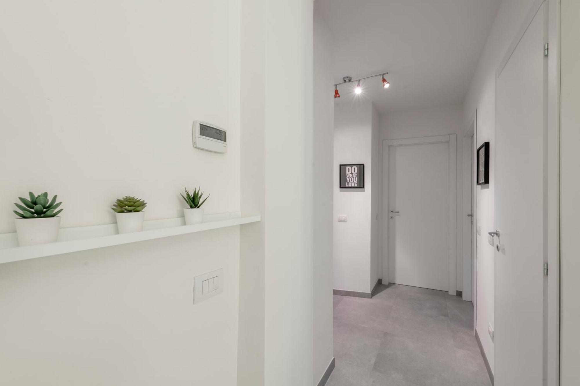 Maloja, 10 - Casa Maloja - Ampio Appartamento มิลาน ภายนอก รูปภาพ